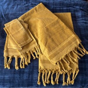 Anthropologie Set of Two Gold/Marigold Bath Towels - Never Used, Display Only